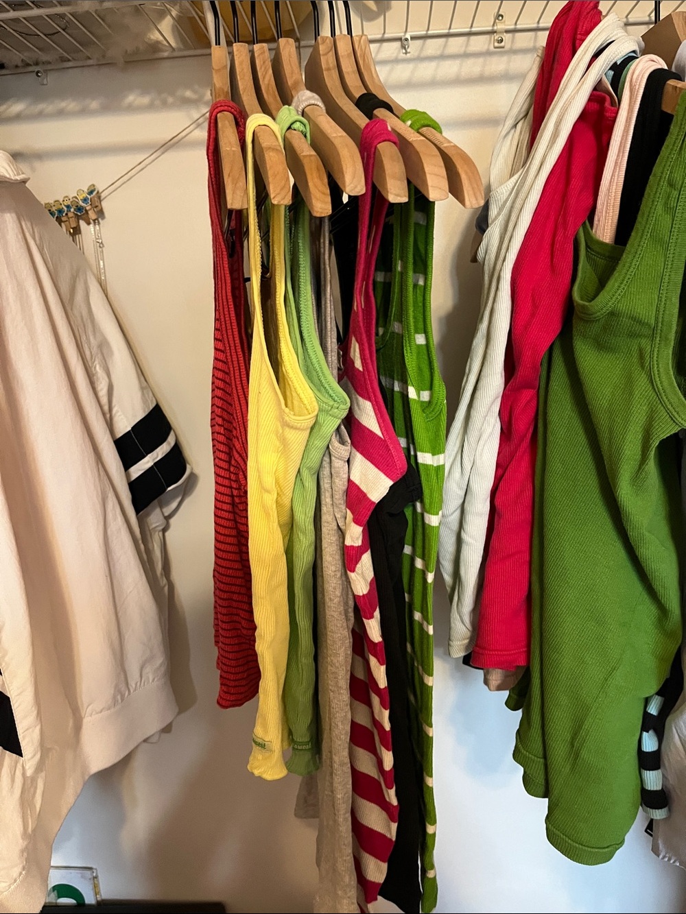 7 Mixed Color Ribbed Tank Tops Assorted